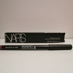 Nars Lip Liner in Maine
